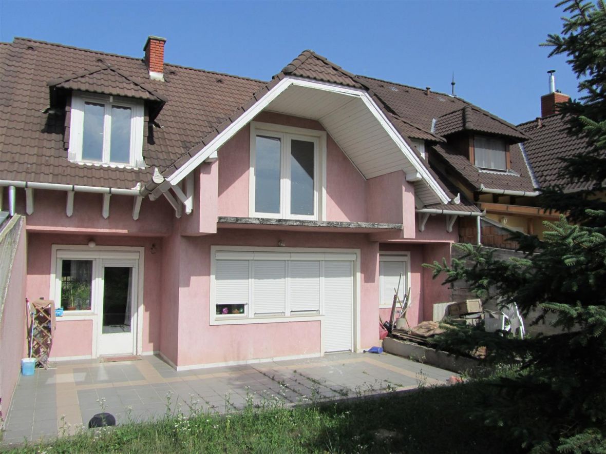 eladó panel lakás Veszprém