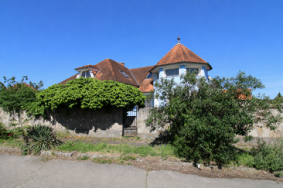 Tehermentes, azonnal költözhető